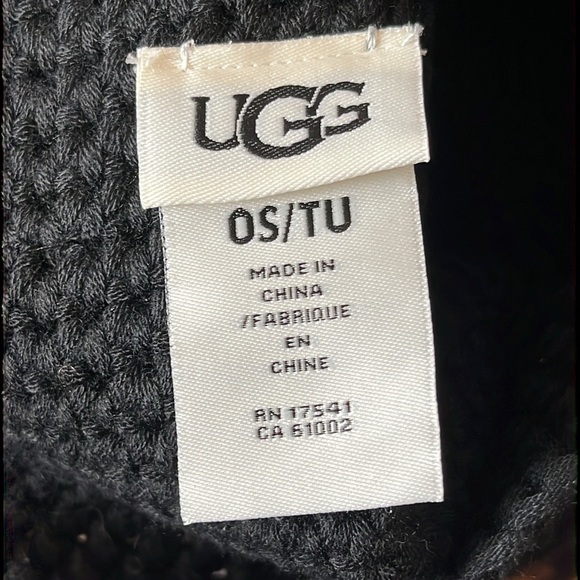 Brand New UGG Black Knit Pom-Pom Beanie Winter Hat Preppy Classic main image 5